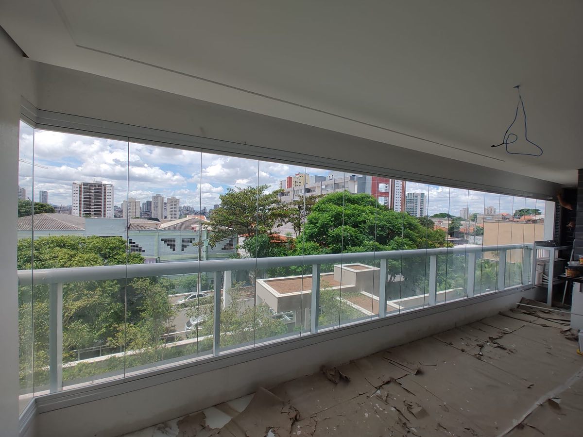 Reparos e Manutenções em Sacadas de Vidro para Sobrado em Recife, Recife